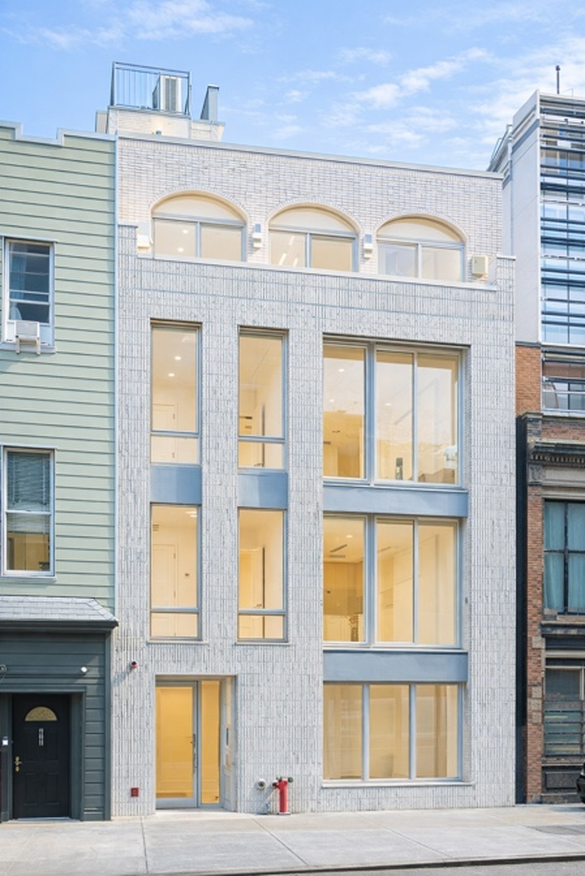 Williamsburg Condo Building, Williamsburg